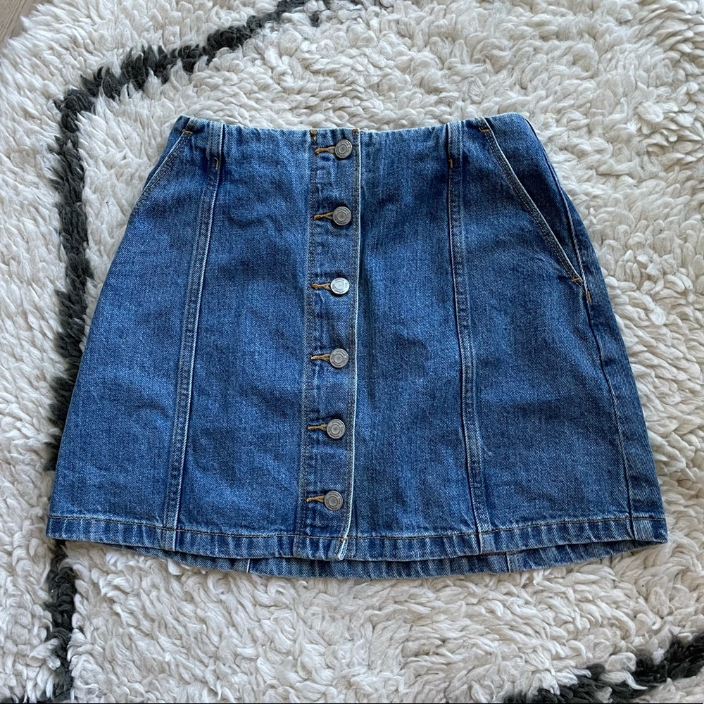 Aritzia Wilfred Free Denim Mini Skirt Size 2